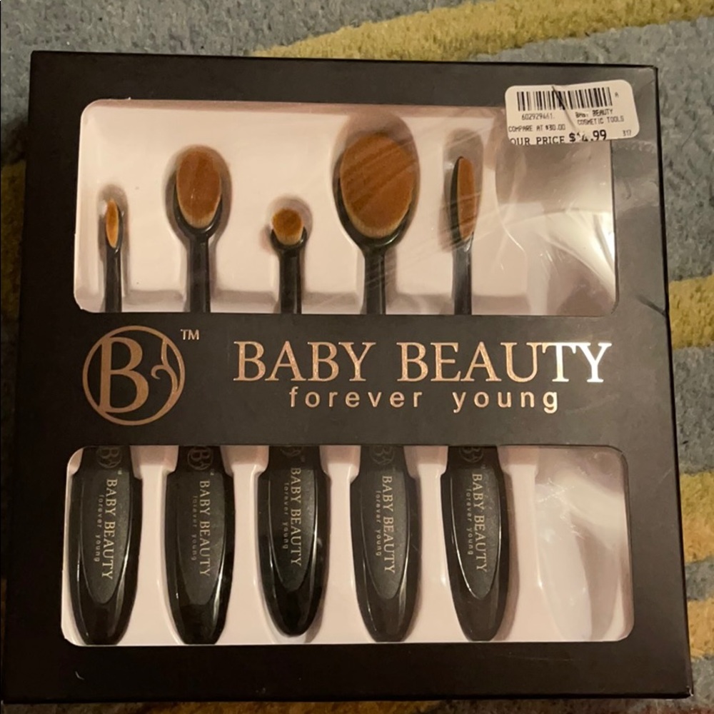 Baby beauty forever young make up brushes